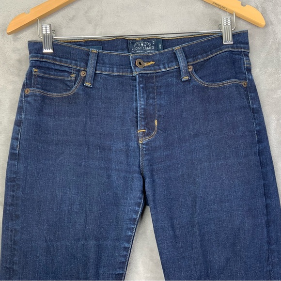 Lucky Brand Brooke Flare Dark Wash Jeans. Women’s Size 4/27. - Picture 3 of 9